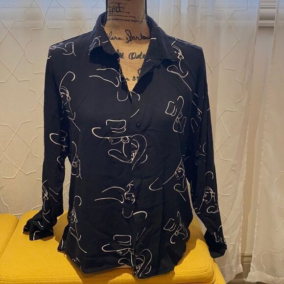 Woman print buttoned down shirt - Picture 2 of 6